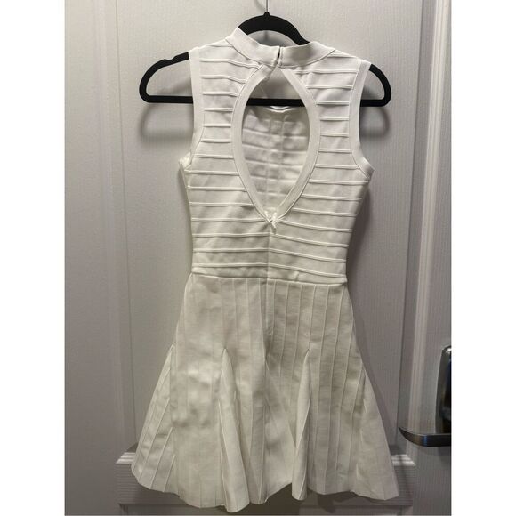 Elliatt Fiona Mini Dress in White Bridal Shower Bachelorette Dress S NWT - Picture 5 of 7